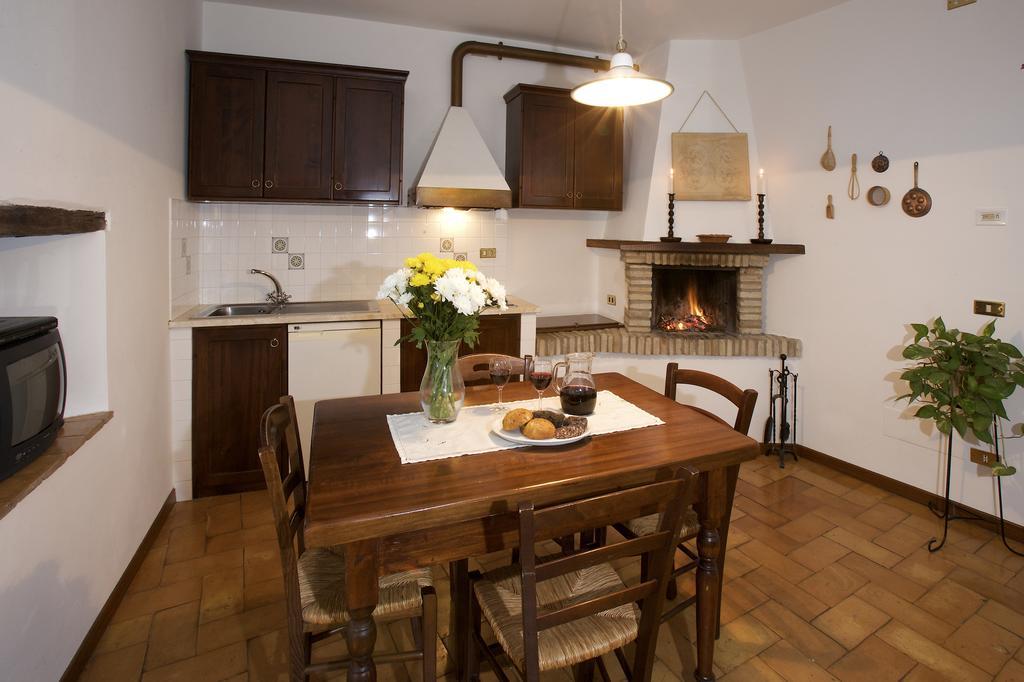 Brigolante Guest Apartments Assisi Zimmer foto